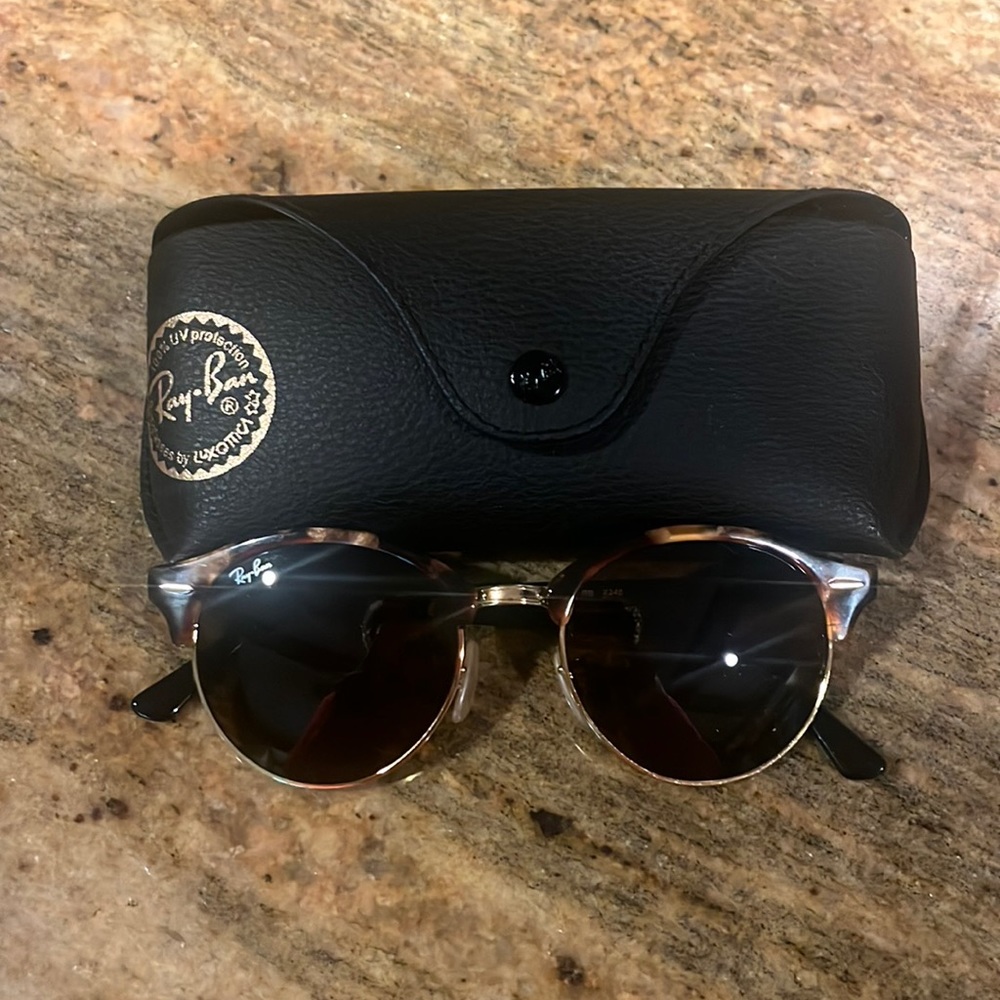 Ray ban sunnies